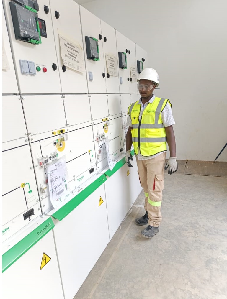 About Ronieytech Solar & Electrical